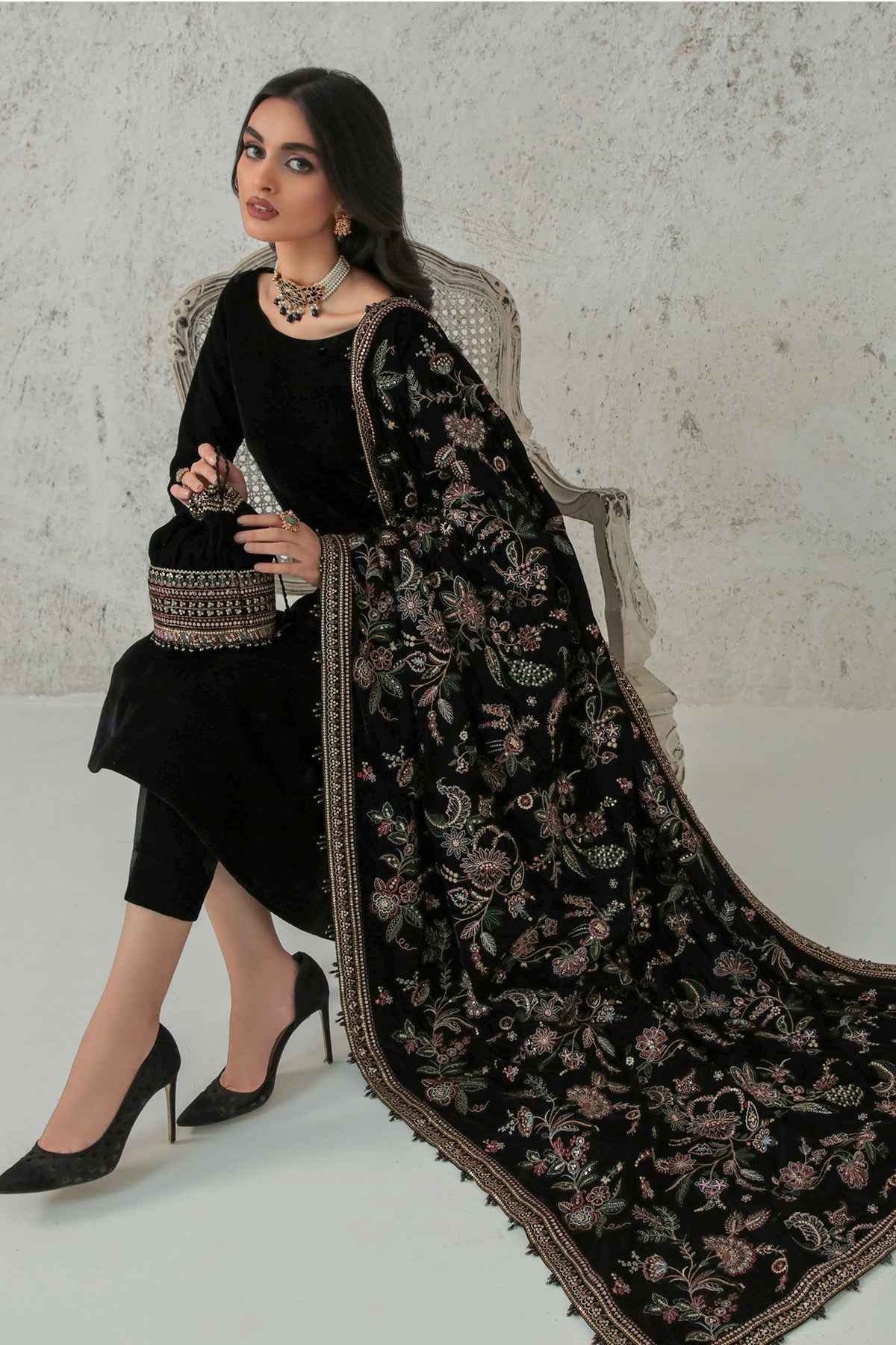 Baroque | Embroidered Velvet Shawls | VS-33 - House of Faiza